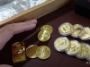 金价从日内低点大幅回升，美国经济数据疲软影响减弱